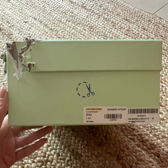 Off-white size 41 sneaker - Picture 7 of 14